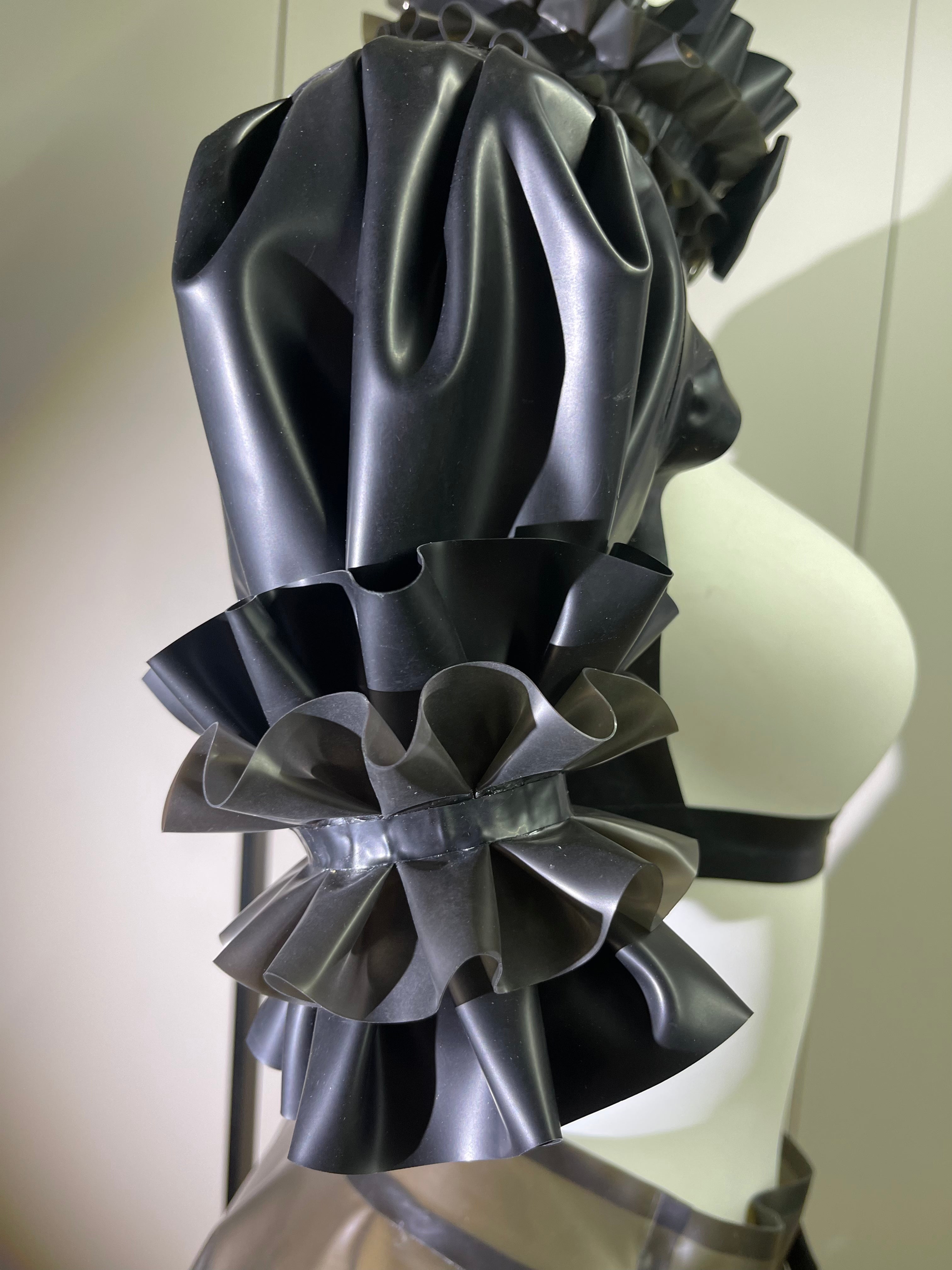 Maid Style Dual-Color Ruffle Sheer Black Latex Lolita Dress – midnight latex