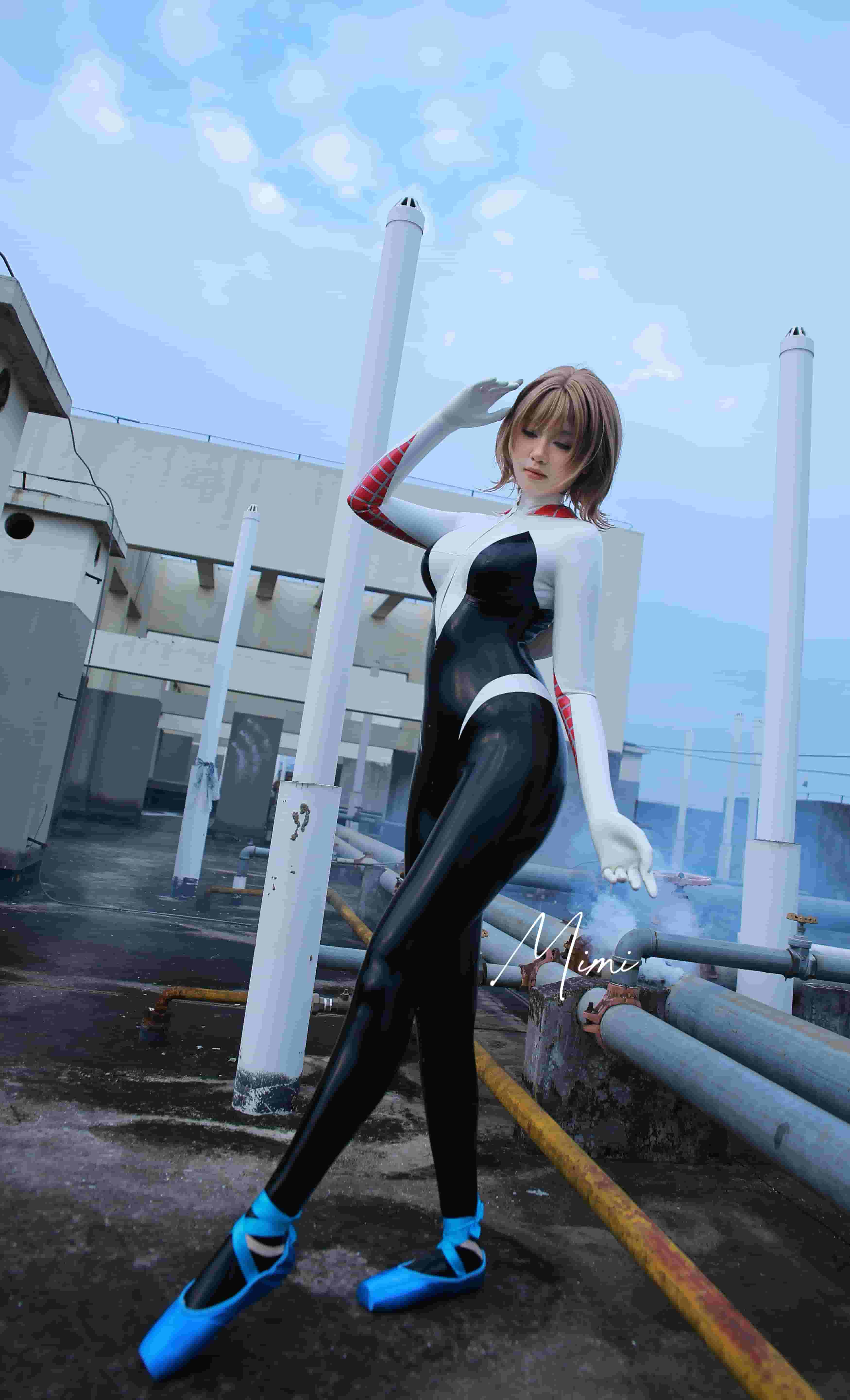 スパイダーグウェン ラテックスコスプレスーツ – midnight latex