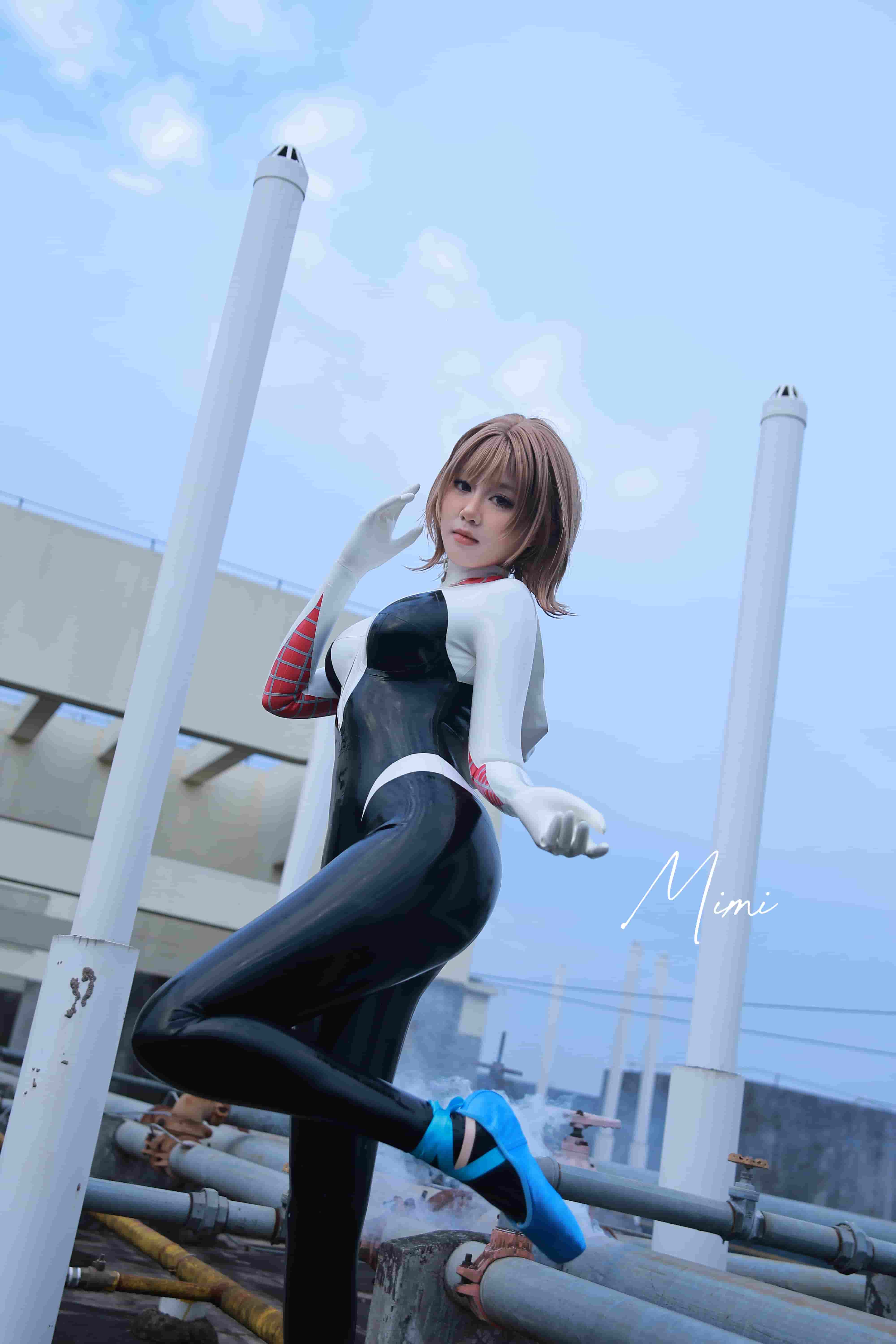 スパイダーグウェン ラテックスコスプレスーツ – midnight latex